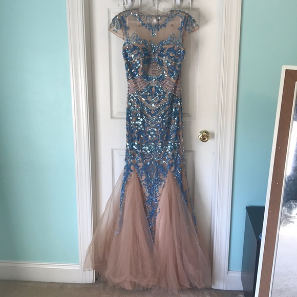 Gorgeous Sherri Hill gown. Worn once! - Picture 1 of 8